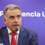 Desaprobación de la gestión de Yamandú Orsi sube a 53% y la aprobación queda en 26%